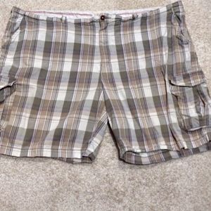 Men's size 56 cargo shorts